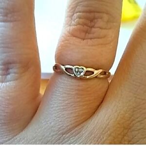 10k Yellow Elegant Gold Heart Ring